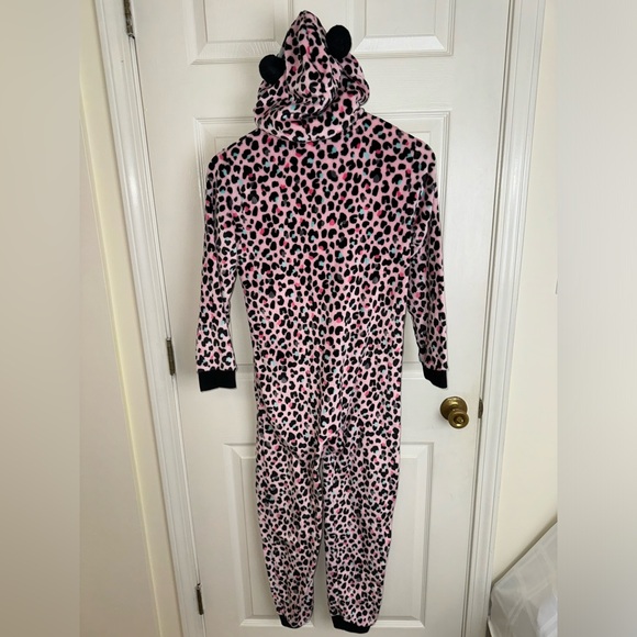 Pink cheetah print onesie size 10/12 - Picture 8 of 8